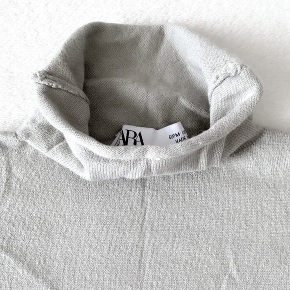 ZARA Colourblock turtleneck - Picture 4 of 8